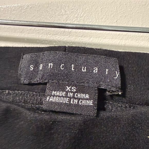 Sanctuary Black Straight-Leg Pants - Picture 4 of 4